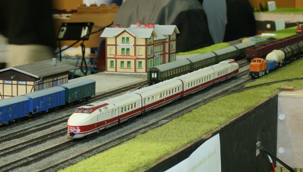 r2008006